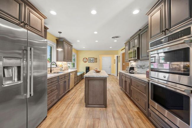 3211 County Road 237, House other with 4 bedrooms, 3 bathrooms and 2 parking in Alvin TX | Image 15