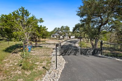 624 Juniper Ct, House other with 3 bedrooms, 2 bathrooms and null parking in Fischer TX | Image 2