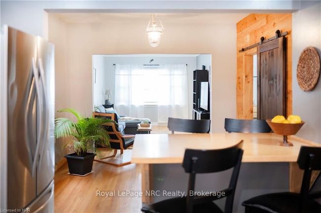 148 York St, House other with 2 bedrooms, 2 bathrooms and 2 parking in Saint Catharines ON | Image 7