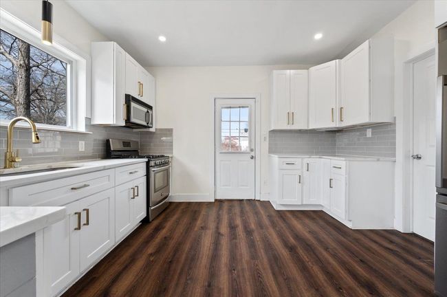 11393 Fisher Ave, House other with 4 bedrooms, 1 bathrooms and null parking in Warren MI | Image 7