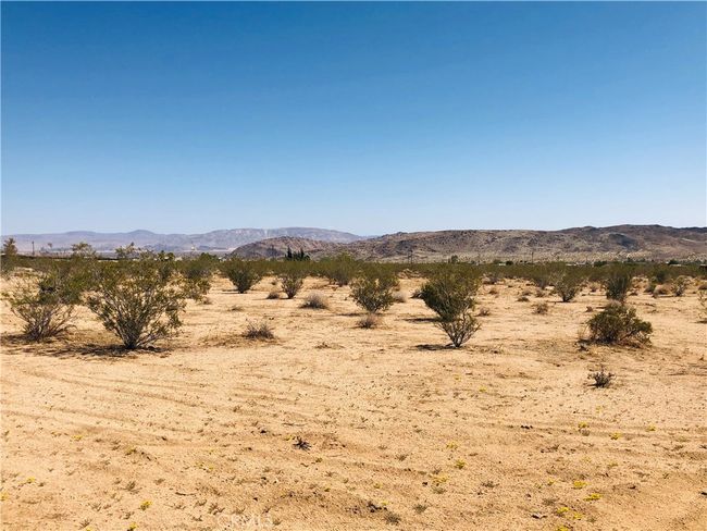 2 Geronimo Trl, Home with 0 bedrooms, 0 bathrooms and null parking in Landers CA | Image 5