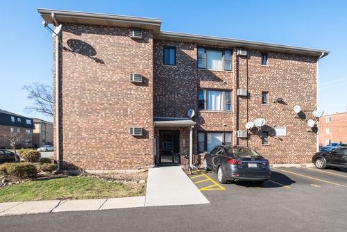 apt-8-10625 Parkside Ave, Chicago Ridge, IL, 60415-2057 | Card Image