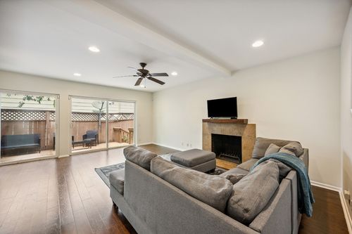 a16-2704 San Pedro St, Austin, TX, 78705-3948 | Card Image