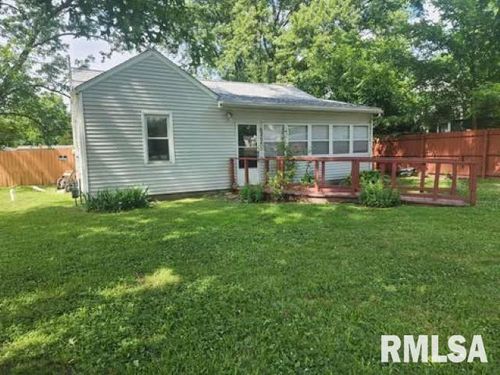 632 E Searing St, Carbondale, IL, 62901-1809 | Card Image