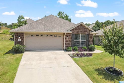 172 Greenwood Cir, CALERA, AL, 35040-4617 | Card Image