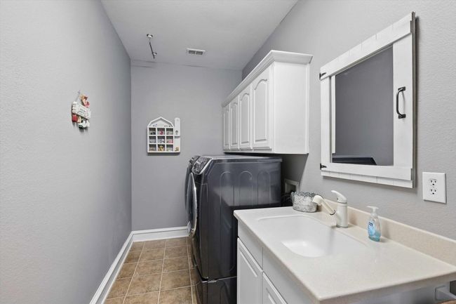 112 W Carruth Ln, House other with 4 bedrooms, 4 bathrooms and null parking in Double Oak TX | Image 22