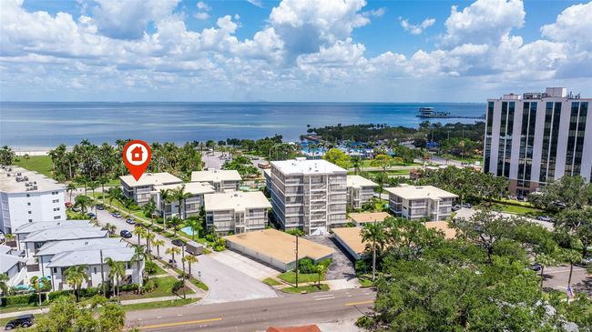 UNIT-6 - 1060 N Shore Dr Ne, Condo with 2 bedrooms, 2 bathrooms and null parking in ST PETERSBURG FL | Image 11