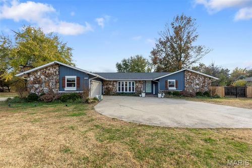 423 W Salcedo Rd, Sikeston, MO, 63801-4801 | Card Image