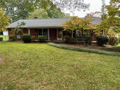 6960 Nc Highway 66 S, House other with 3 bedrooms, 4 bathrooms and null parking in King NC | Image 1