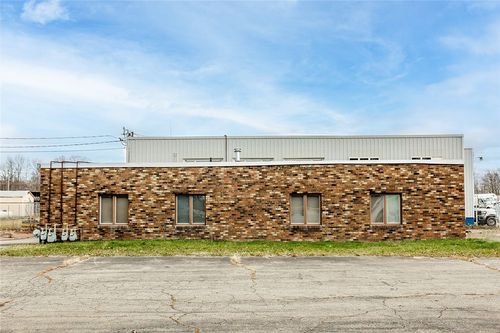 1815 Mercer Grove City Rd, Mercer, PA, 16137-6356 | Card Image