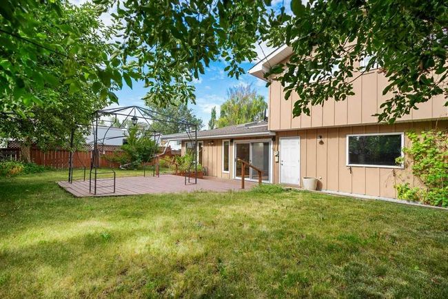 11408 Wilcox St Se, House other with 5 bedrooms, 3 bathrooms and 6 parking in Calgary AB | Image 39