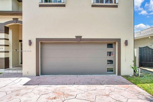 16732 Nw 89 Th Pl, House other with 4 bedrooms, 3 bathrooms and null parking in Miami Lakes FL | Image 9