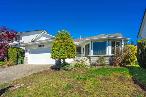 5884 Tyson Road, House other with 3 bedrooms, 2 bathrooms and 2 parking in Chilliwack BC | Card Image