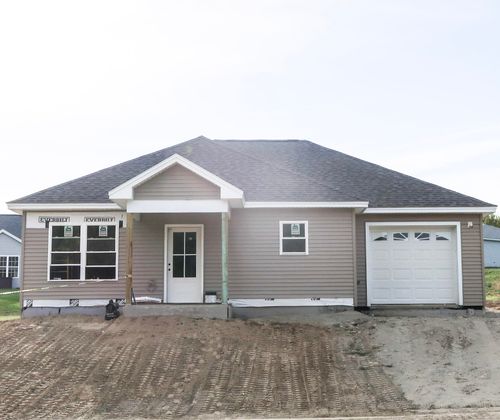 4 Jasmine Ln, Waterville, ME, 04901-6767 | Card Image