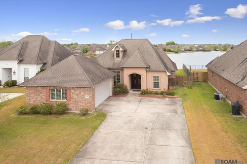 6107 Waterford Ln, Sorrento, LA, 70778-3419 | Card Image