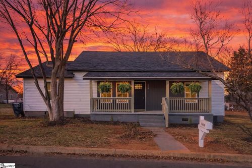 14 19th St, Greer, SC, 29651-3153 | Card Image