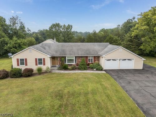 68 Countryside Rd, Columbia, NJ, 07832-2414 | Card Image