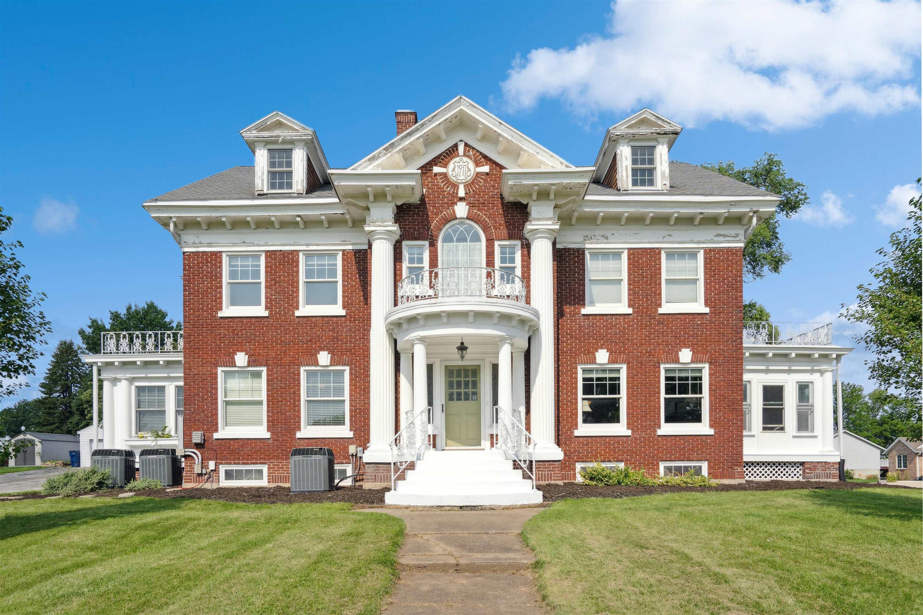 Hess Rd, Waterloo, IA 50701