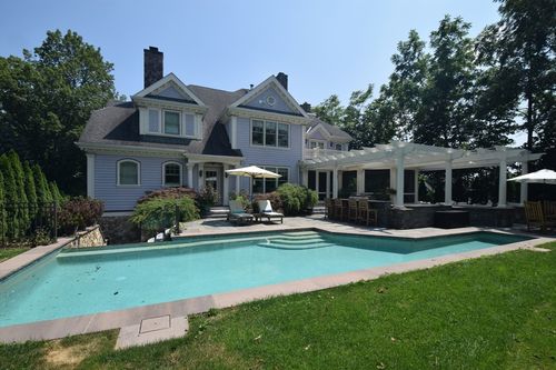 16 Meriam St, Lexington, MA, 02420-3640 | Card Image