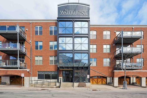 130 S Water St, Milwaukee, WI, 53204-1499 | Card Image