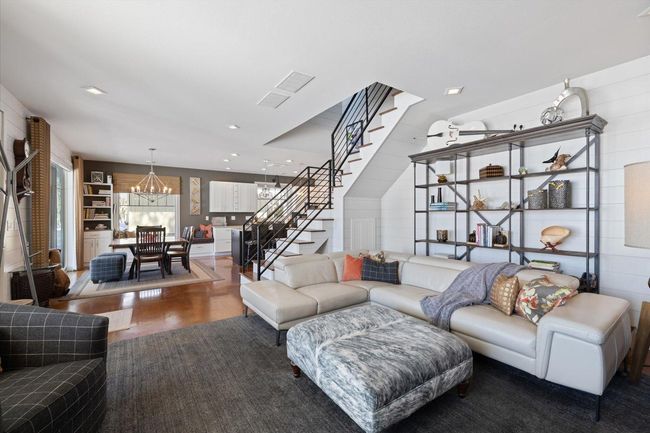 08-1st Floor _ Living Room.jpg | Image 6