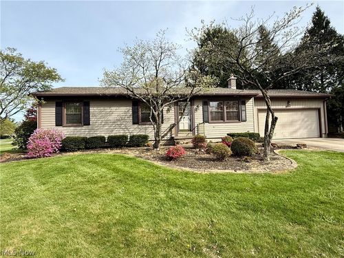 6099 Glenridge Road, Youngstown, OH, 44512 | Card Image
