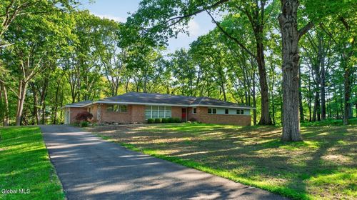 15 N Sage Hill Ln, Menands, NY, 12204-1329 | Card Image