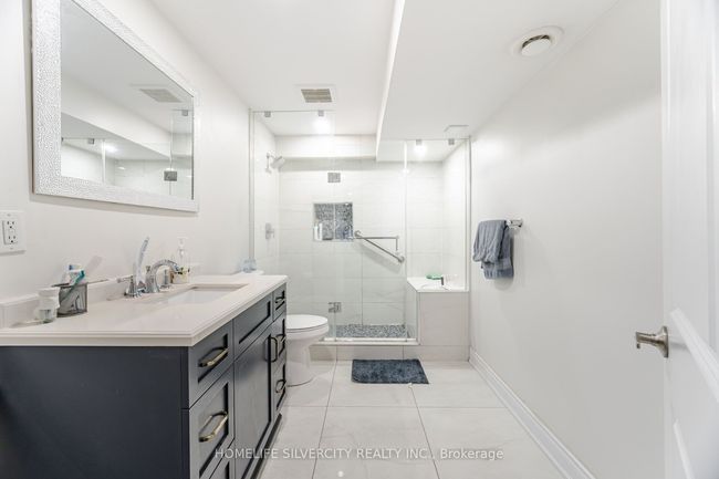 13 Fenchurch Dr, House other with 6 bedrooms, 5 bathrooms and 4 parking in Brampton ON | Image 32