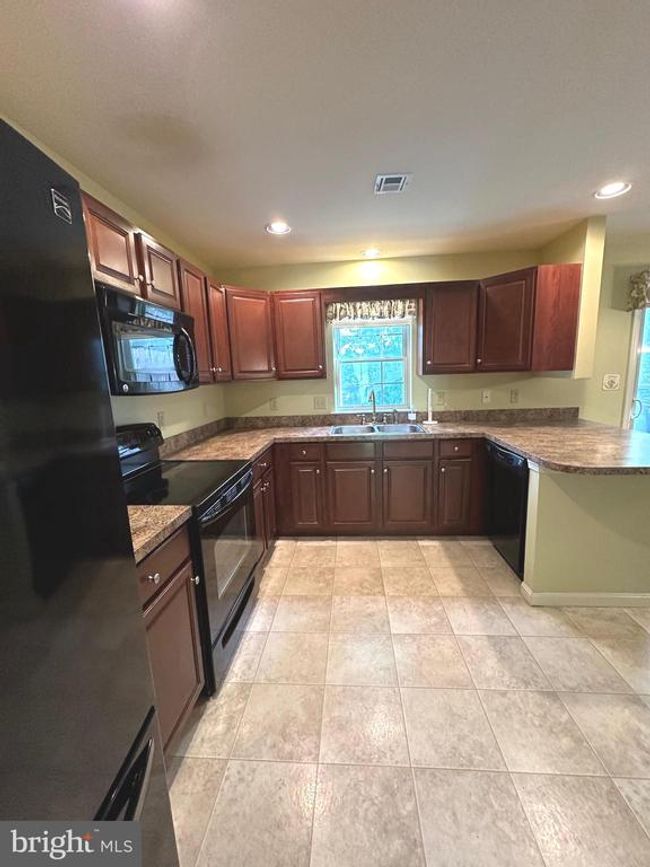 413 Park View Dr, Townhouse with 2 bedrooms, 3 bathrooms and null parking in HARRISBURG PA | Image 14