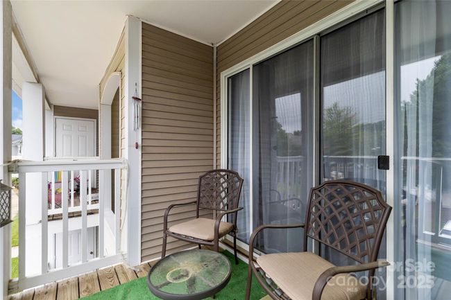 1108 Plaza Walk Dr, Condo with 2 bedrooms, 2 bathrooms and null parking in Charlotte NC | Image 23