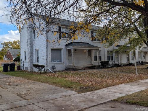 8284 Schaefer Hwy, Detroit, MI, 48228-2747 | Card Image