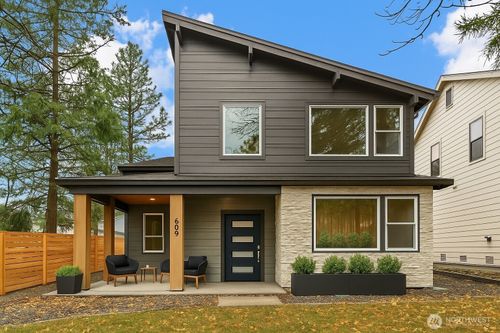 609 Compass Pl, Cle Elum, WA, 98922-4161 | Card Image