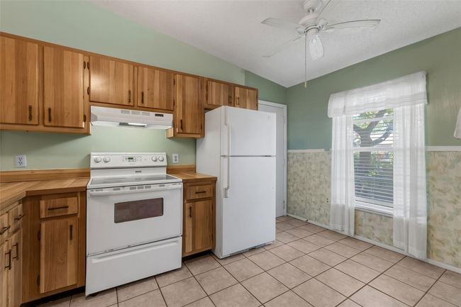 1032 - 1032 Calanda Ave, Condo with 2 bedrooms, 2 bathrooms and null parking in ORLANDO FL | Image 6