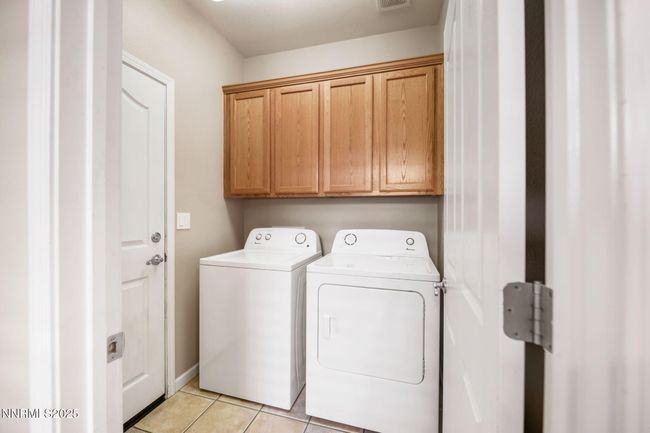 490 Miesque Ct, House other with 4 bedrooms, 2 bathrooms and 2 parking in Reno NV | Image 9
