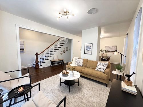 1643 Jefferson St, Kansas City, MO, 64108-1133 | Card Image