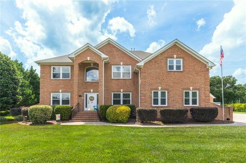 2104 Hickory Forest Dr, Chesapeake, VA, 23322-1758 | Card Image