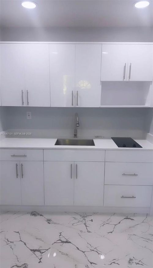 rear-15134 Sw 94th Ter, Miami, FL, 33196-1251 | Card Image