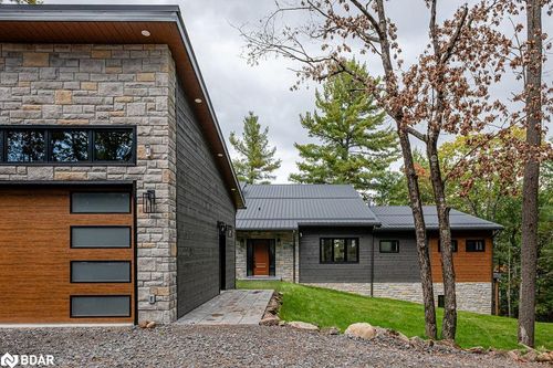 735 Fire Route 93, Hbmtwp, ON, K0L2H0 | Card Image