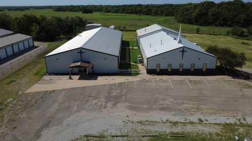 326 W Botkin St, Wellington, KS, 67152-2307 | Card Image