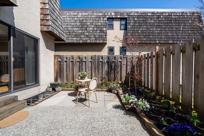 1116 Premier St, Townhouse with 4 bedrooms, 3 bathrooms and 3 parking in North Vancouver BC | Image 27
