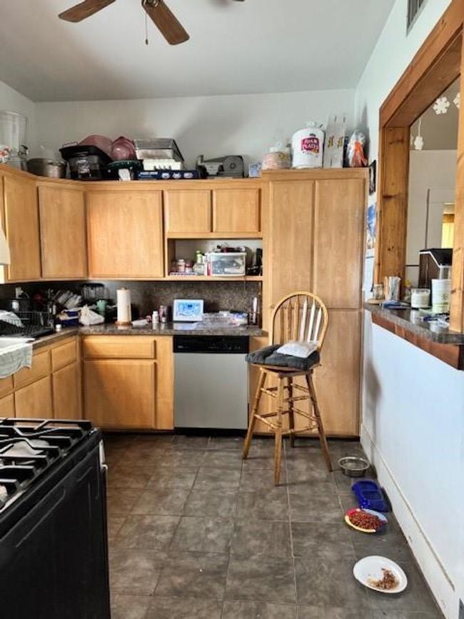 217 Main St, House other with 4 bedrooms, 3 bathrooms and null parking in Palacios TX | Image 8