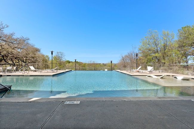 APT-211 - 3600 S Lamar Blvd, Condo with 2 bedrooms, 2 bathrooms and null parking in Austin TX | Image 17