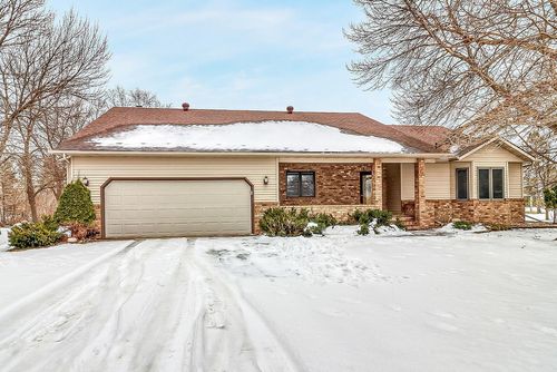 4562 50th St S, Moorhead, MN, 56560-6007 | Card Image