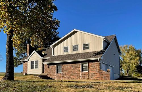 2120 Pin Oak Dr, Liberty, MO, 64068-9269 | Card Image