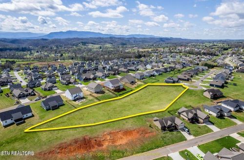 82 Alden Glenn Ct, Sevierville, TN, 37876-0689 | Card Image