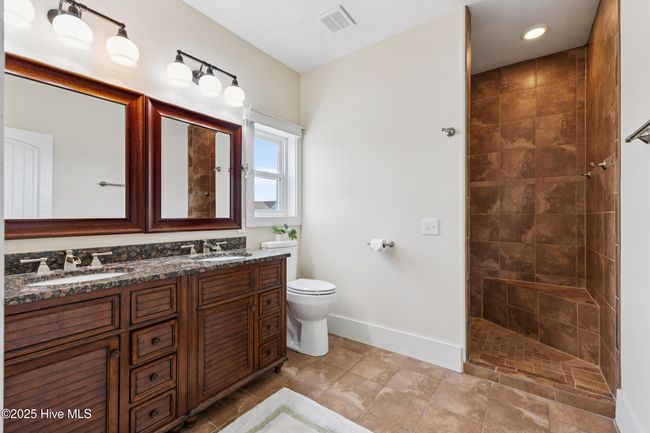 2nd fl - primary full bath | Image 21
