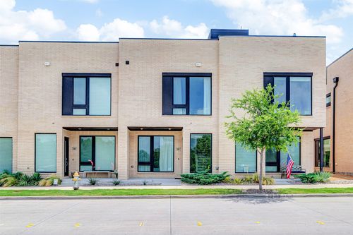 3424 Red Moon Way, Richardson, TX, 75082-2211 | Card Image