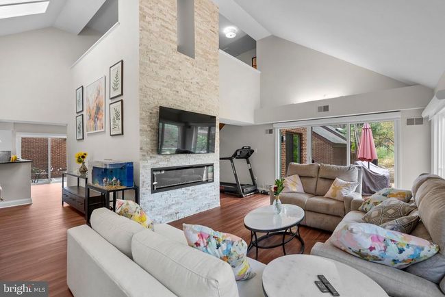 11310 Harborside Cluster, House other with 4 bedrooms, 3 bathrooms and null parking in Reston VA | Image 11
