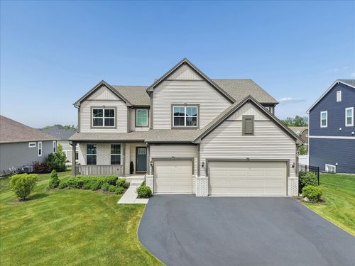 1110 Williamsbury Dr, Crystal Lake, IL, 60012-3805 | Card Image