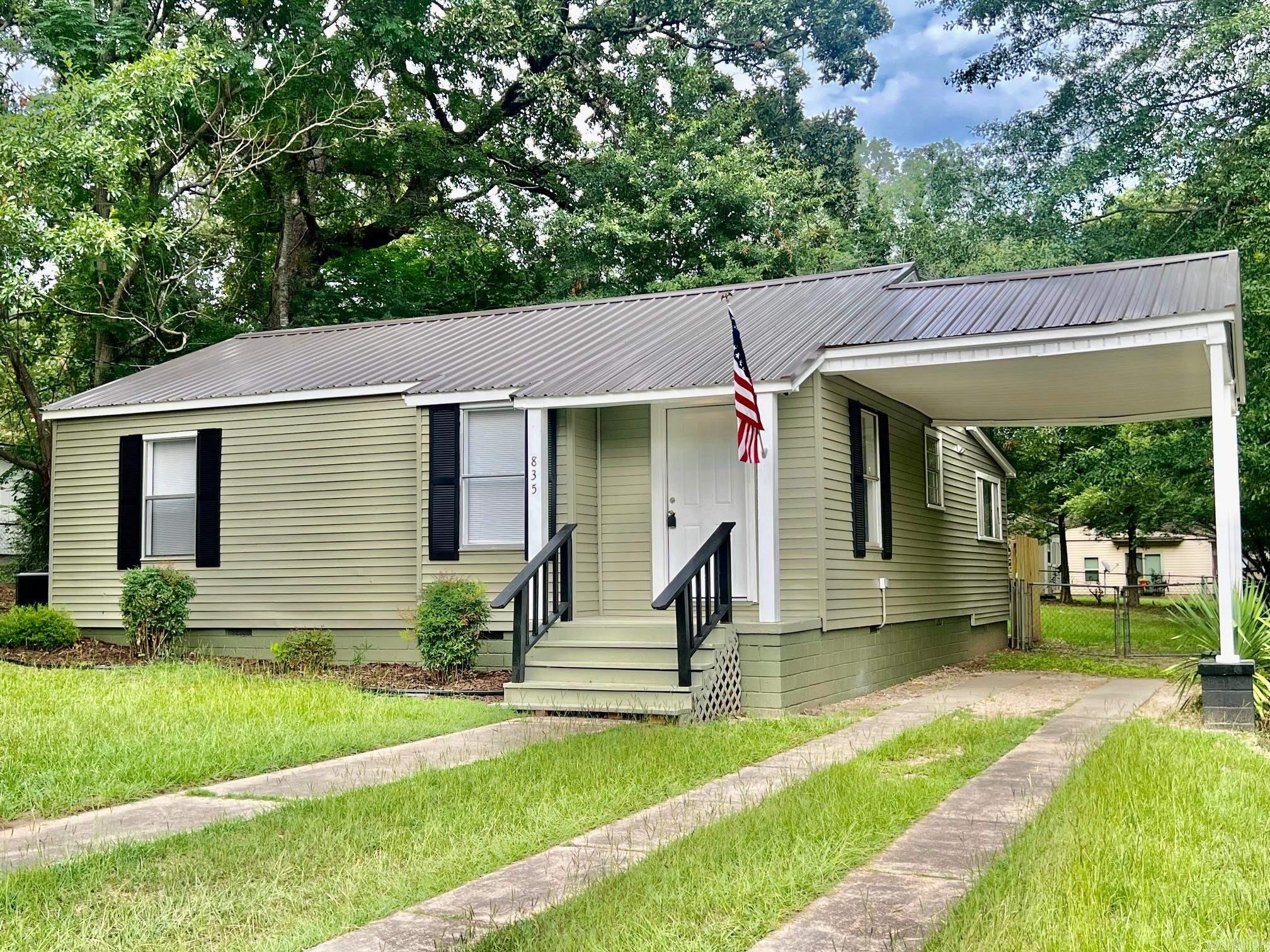 Jefferson St, Malvern, AR 72104
